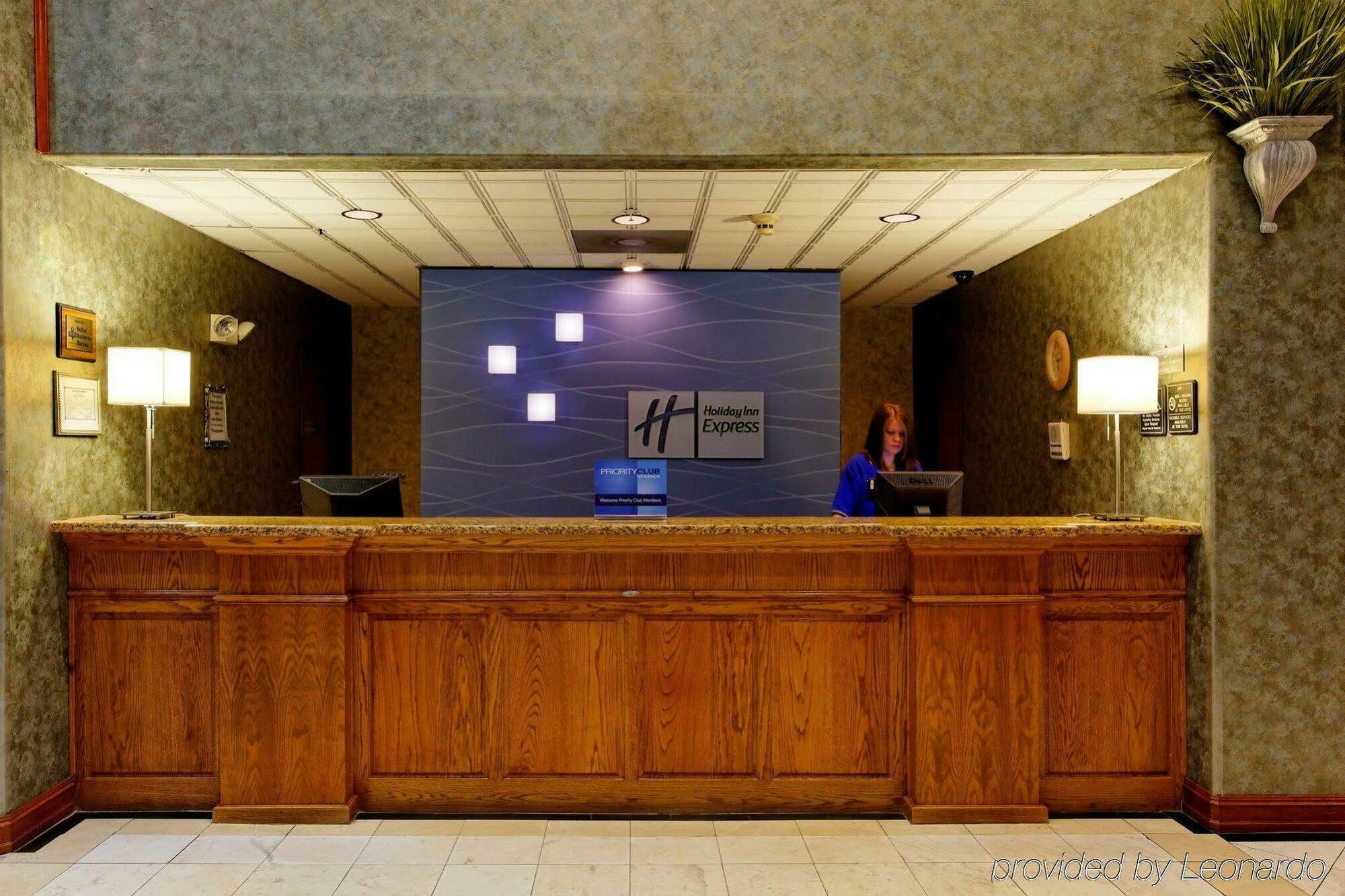 Holiday Inn Express North טיילר מראה חיצוני תמונה