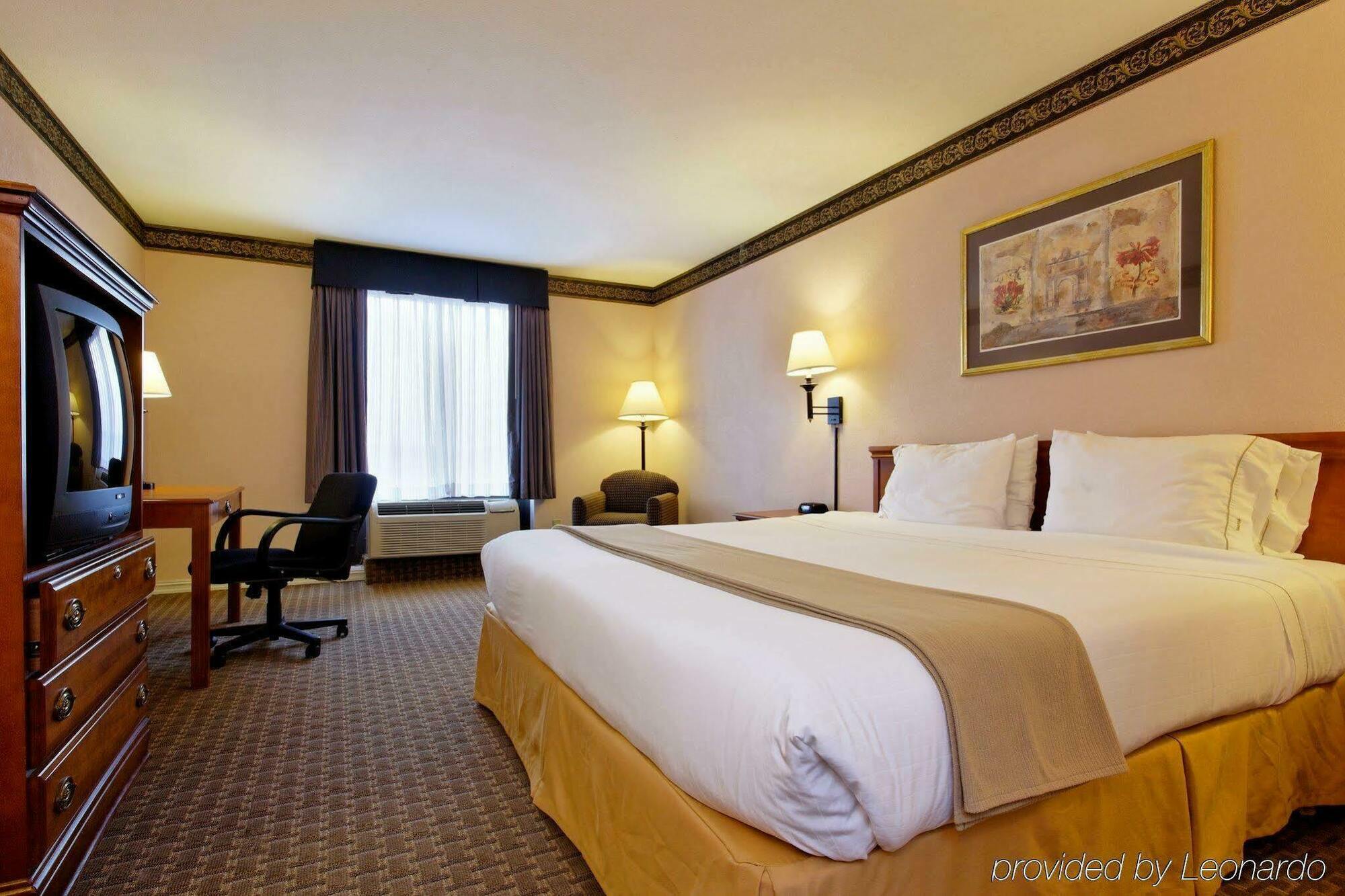 Holiday Inn Express North טיילר מראה חיצוני תמונה